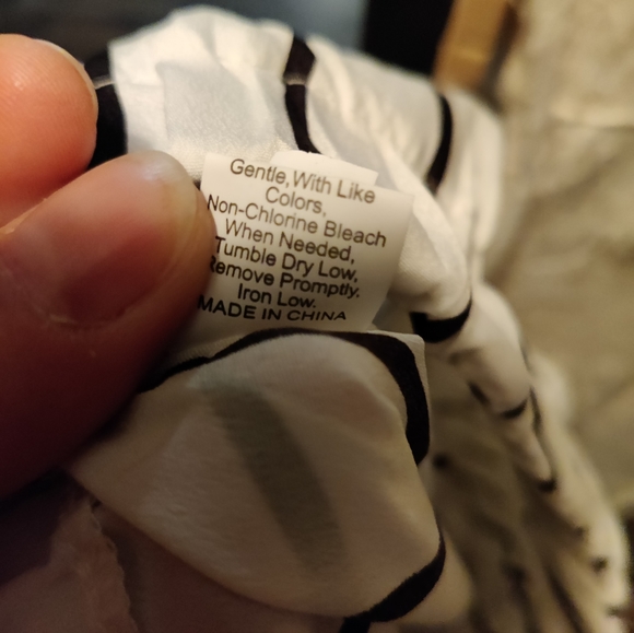 ***Two Piece Pin Striped Wide leg Set (S) - Picture 4 of 5